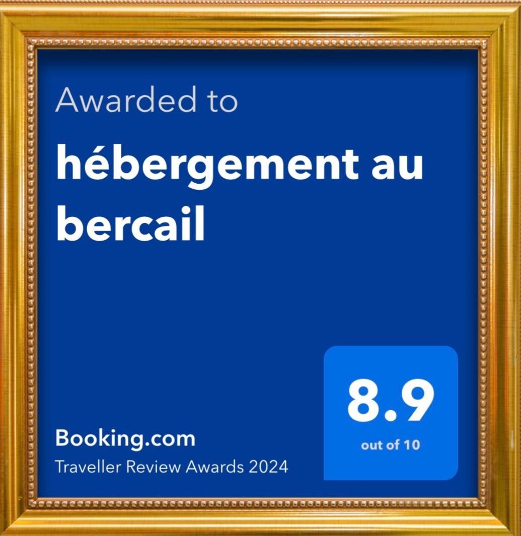 Hebergement Au Bercail Beaumont-sur-Sarthe Eksteriør billede